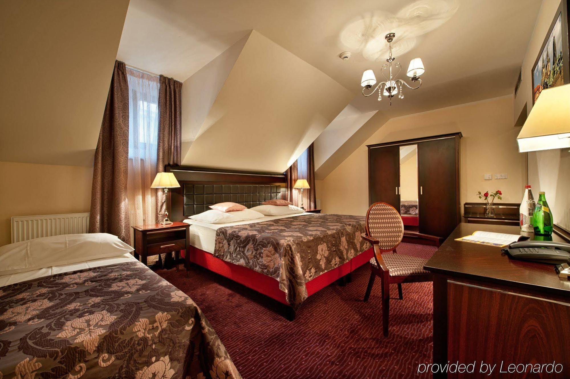 Ea Embassy 4* Praga
